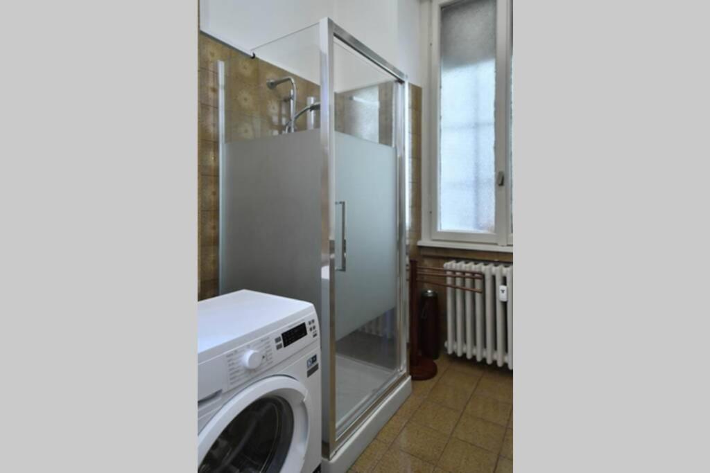 Ampio Appartamento Milano Centro Crocetta Luaran gambar