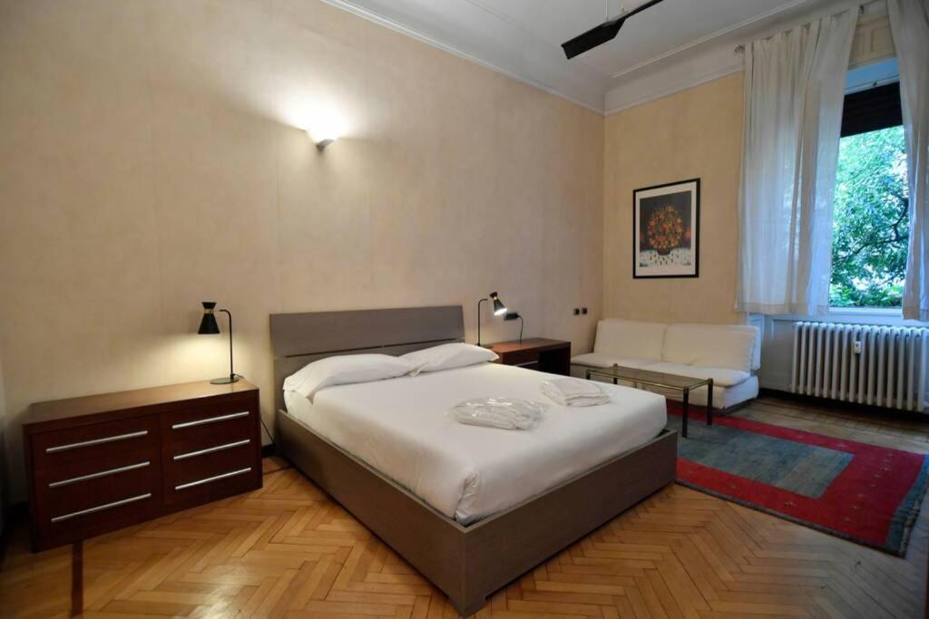 Ampio Appartamento Milano Centro Crocetta Luaran gambar