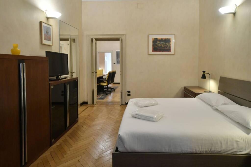 Ampio Appartamento Milano Centro Crocetta Luaran gambar