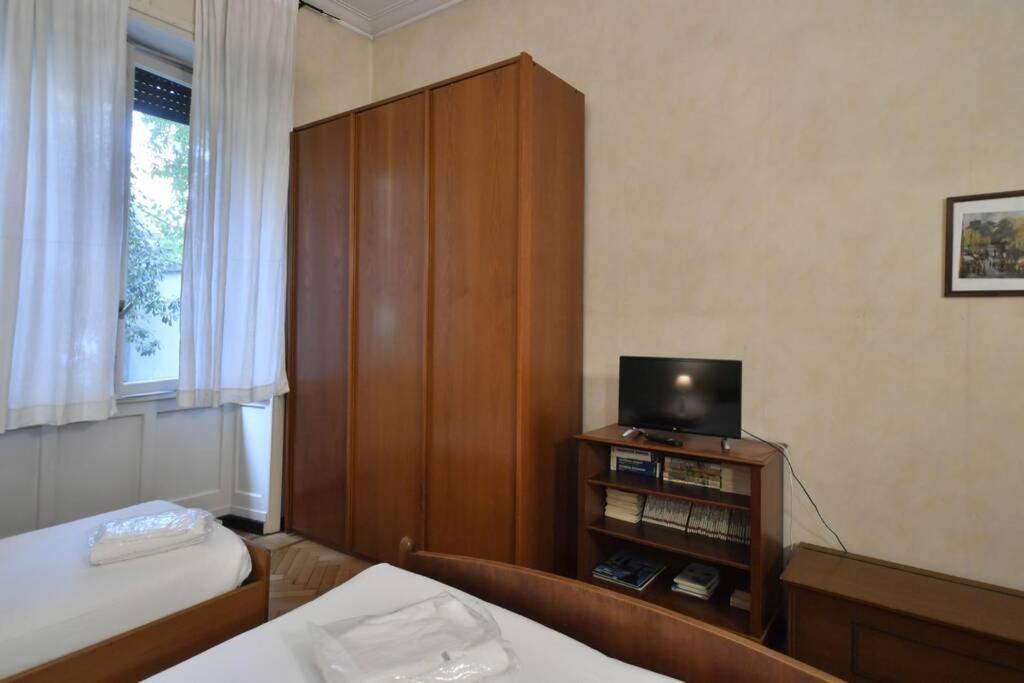 Ampio Appartamento Milano Centro Crocetta Luaran gambar